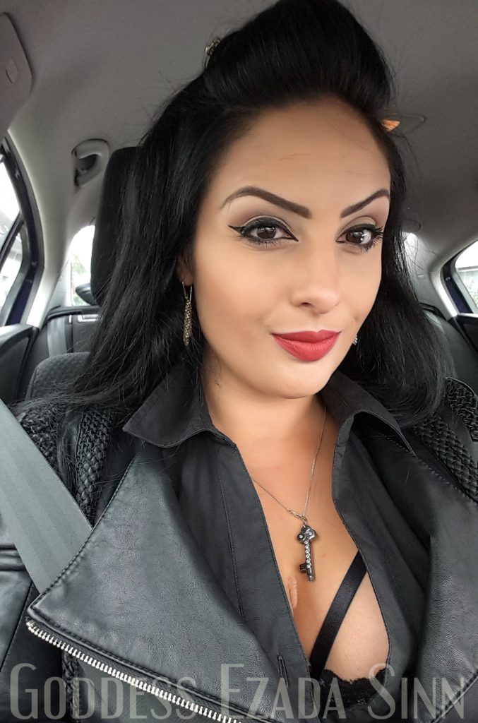 Goddess Ezada Sinn meeting slave nuli